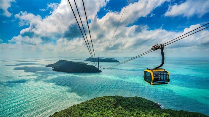 世界最長跨海纜車！25 分鐘看遍海景，真的會感動到雞皮疙瘩起來