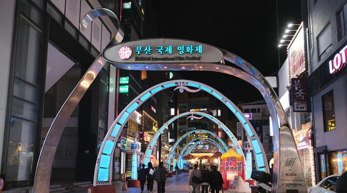 南浦洞逛到腿軟!海苔、乾貨、衣服通通掃,伴手禮一次買齊